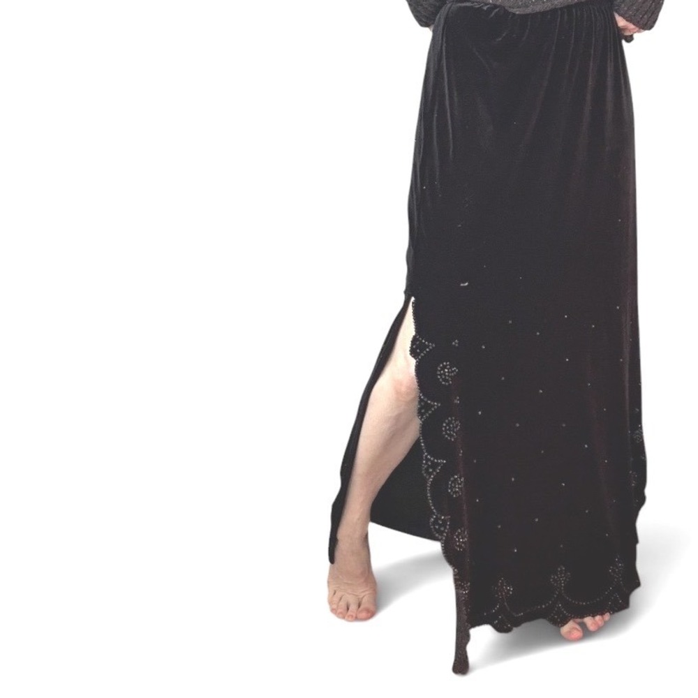 Vintage J.R. Nites Black Velvet Beaded Maxi Skirt Side Slit Scalloped Hem Sz 14